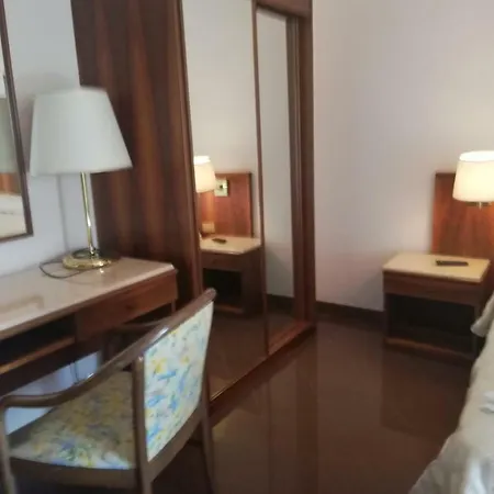Antica Quercia Hotel Cementara